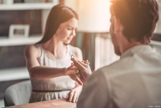 为什么会对原配如此绝情？澳门新葡京网页女人变心后(图4)